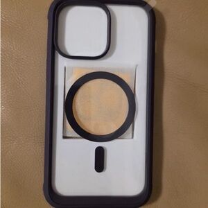 Apple Black and White MagSafe Phone Case